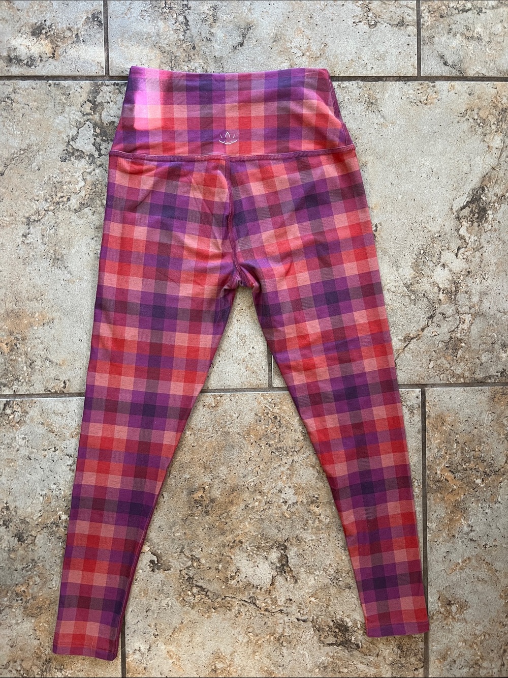 Beyond Yoga Caught In The Midi High-Waisted Leggings - Picture 10 of 13
